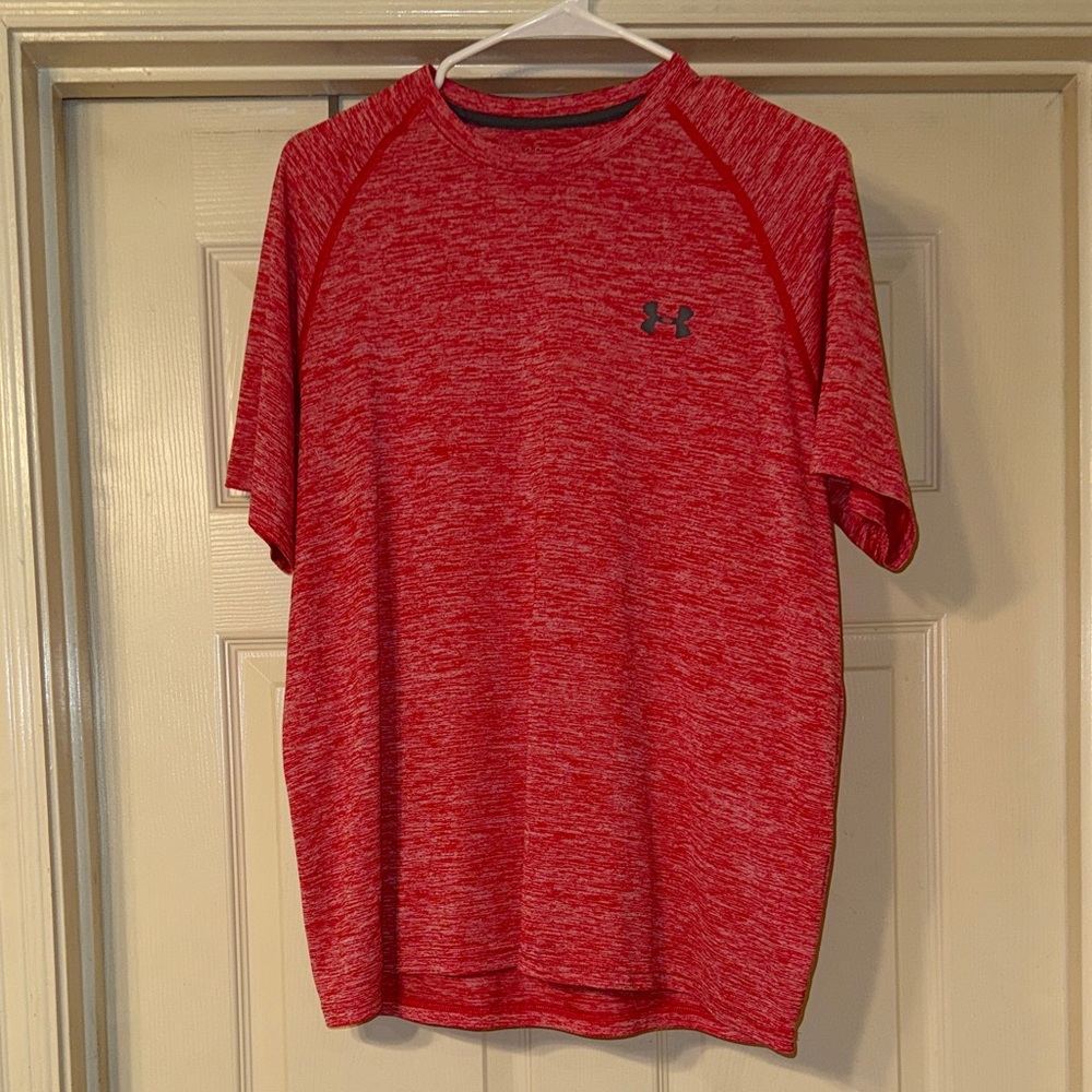 Under Armour Men's Heathered Red Tee